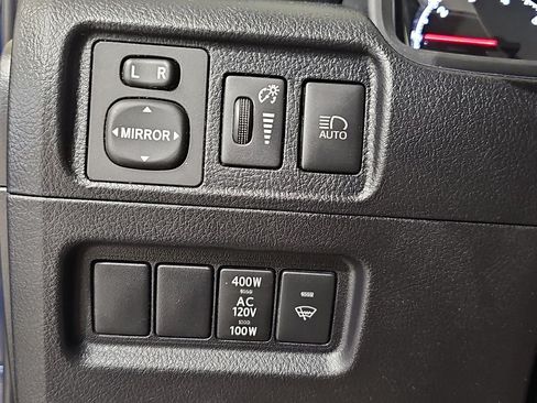 Used 2023 Toyota 4Runner SR5 AWD/4WD image 27