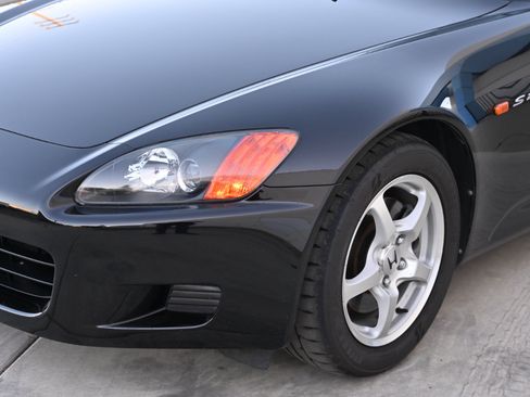 Used 2001 Honda S2000 image 32