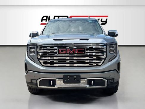 Used 2025 GMC Sierra 1500 Denali w/ Technology Package AWD/4WD image 2