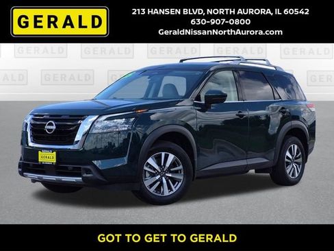 Certified 2025 Nissan Pathfinder SL AWD/4WD image 1