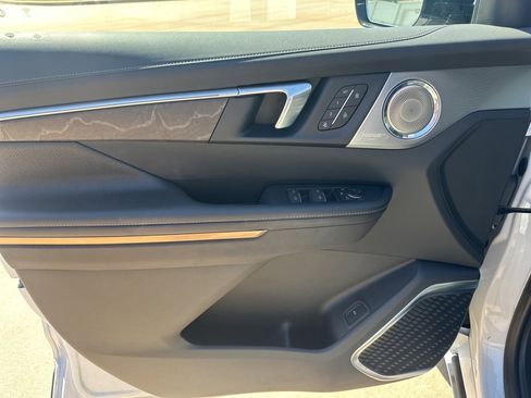 Certified 2025 Buick Enclave Avenir w/ Super Cruise Package image 13