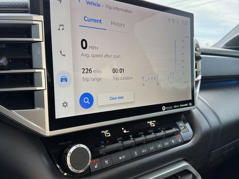 Used 2022 Toyota Tundra Platinum w/ Advanced Package image 22