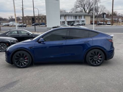 Used 2024 Tesla Model Y Performance image 20