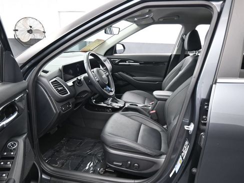 Used 2024 Kia Seltos EX FWD image 10