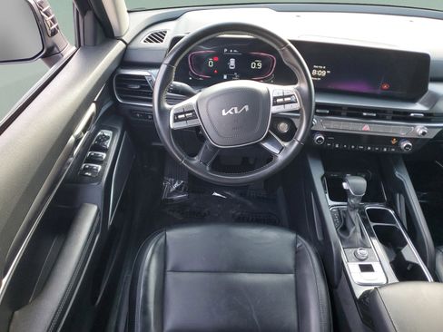 Used 2023 Kia Telluride LX image 11