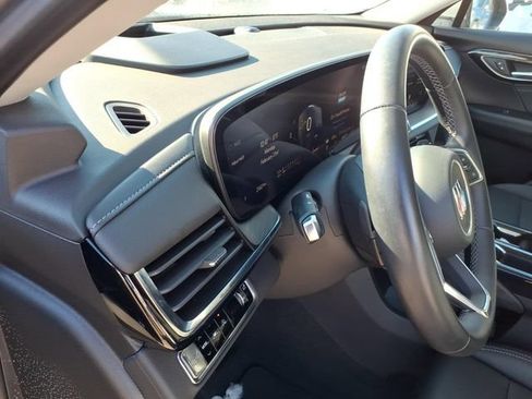 Used 2025 Buick Envision Preferred AWD/4WD image 19