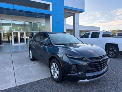 Used 2020 Chevrolet Blazer LT FWD image 3