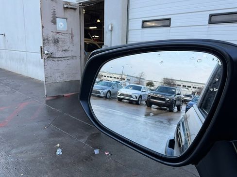 Used 2025 Toyota RAV4 XLE image 19