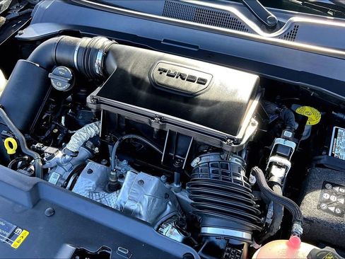 Used 2023 Jeep Compass Limited image 34