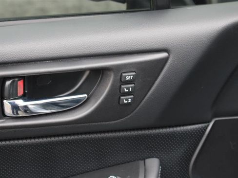 Used 2015 Subaru Outback 3.6R Limited image 13