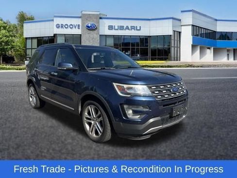Used 2017 Ford Explorer Limited w/ Equipment Group 301A AWD/4WD image 9