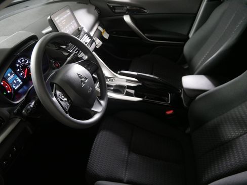 New 2025 Mitsubishi Eclipse Cross LE image 4