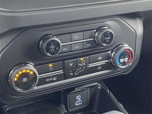 New 2025 Ford Bronco Base w/ Sasquatch Package image 19