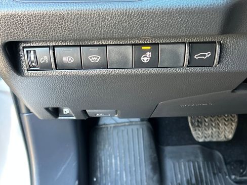 Used 2023 Toyota RAV4 SE w/ Weather & Moonroof Package image 29