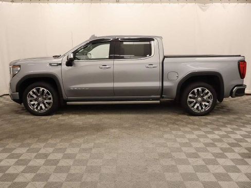Used 2024 GMC Sierra 1500 Denali w/ Denali Reserve Package AWD/4WD image 10