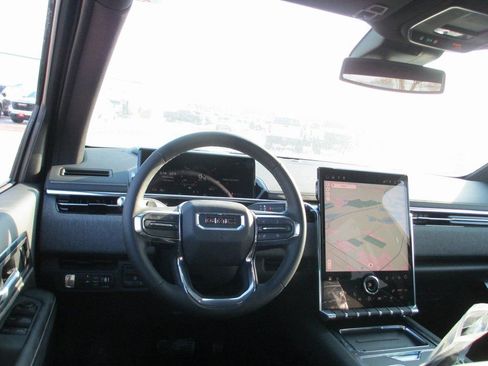 New 2026 GMC Sierra EV Elevation image 15