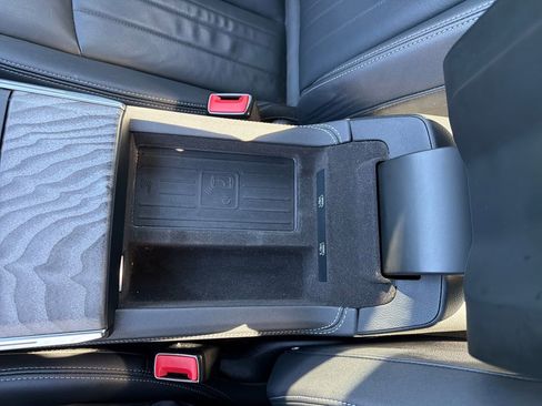 Used 2024 Audi A6 Premium Plus image 38