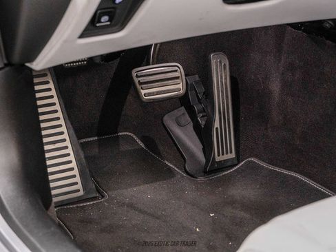 Used 2020 Chevrolet Corvette Stingray Premium Cpe w/ 3LT Preferred Equipment Group image 30