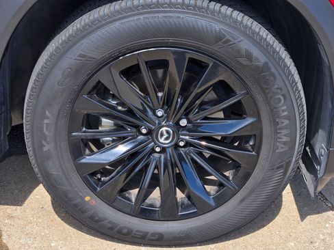 Used 2024 MAZDA CX-90 3.3 Turbo w/ Preferred Plus AWD/4WD image 8