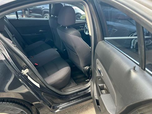 Used 2014 Chevrolet Cruze LT FWD image 15