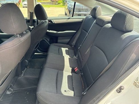 Used 2017 Subaru Legacy 2.5i Premium AWD/4WD image 9