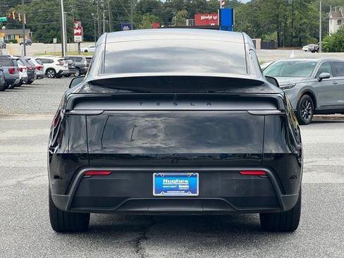 Used 2026 Tesla Model Y 2WD image 4