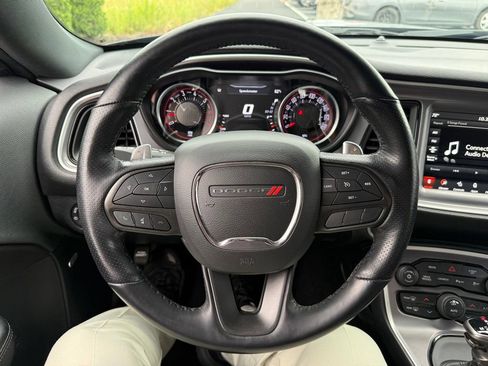 Used 2021 Dodge Challenger R/T Scat Pack RWD image 17