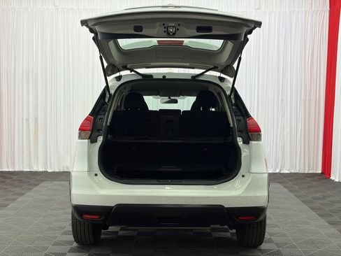 Used 2017 Nissan Rogue S image 32