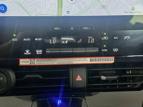Used 2025 Toyota bZ4X FWD image 24