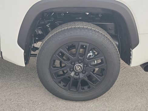 New 2026 Toyota Tundra Limited image 18
