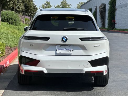 Used 2024 BMW iX xDrive50 w/ Sport Package image 6