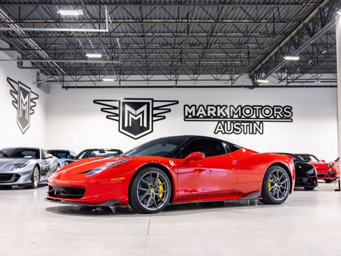 Used 2012 Ferrari 458 Italia Coupe RWD image 1