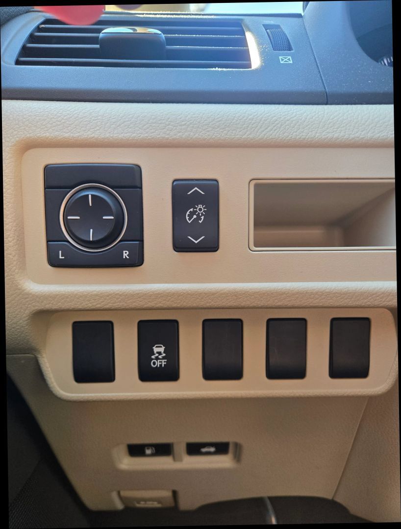Used 2011 Lexus HS 250h w/ Preferred Accessory Package FWD image 28