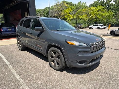 Used 2016 Jeep Cherokee 75th Anniversary AWD/4WD image 3