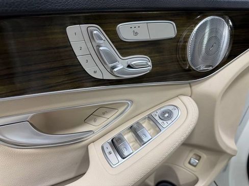 Used 2017 Mercedes-Benz C 300 4MATIC Sedan image 20