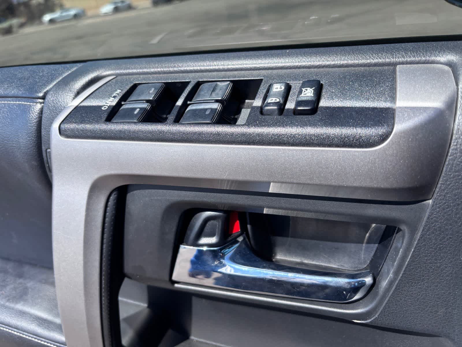 Used 2019 Toyota 4Runner SR5 Premium AWD/4WD image 17