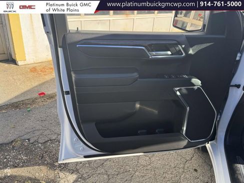 Used 2024 GMC Sierra 1500 Elevation image 16