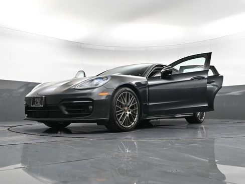 Certified 2023 Porsche Panamera 4 Platinum Edition AWD/4WD image 40