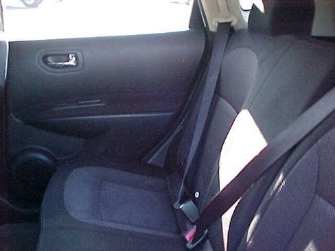 Used 2012 Nissan Rogue SV AWD/4WD image 13