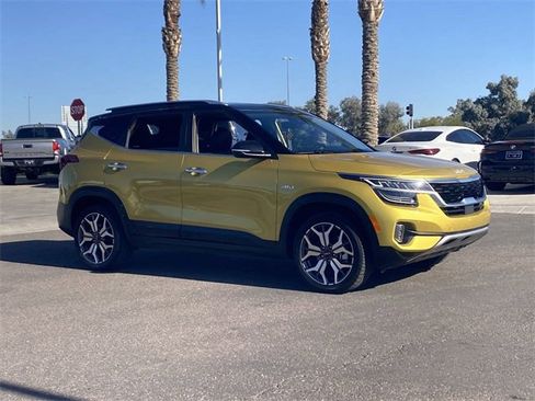 Used 2023 Kia Seltos SX image 4