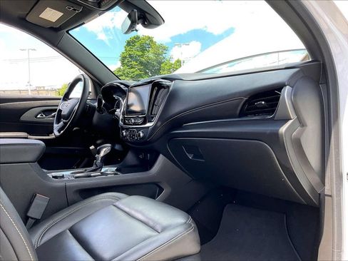Used 2023 Chevrolet Traverse LT w/ LT Premium Package AWD/4WD image 14
