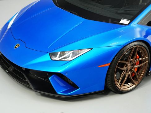 Used 2018 Lamborghini Huracan Performante image 66