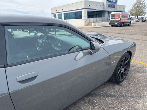 Used 2018 Dodge Challenger R/T RWD image 25