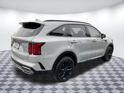 Used 2022 Kia Sorento SX AWD/4WD image 3