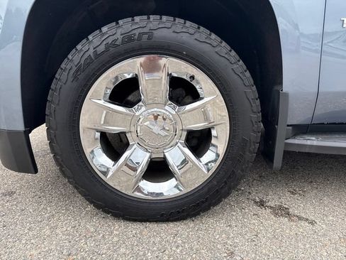 Used 2015 Chevrolet Tahoe LT AWD/4WD image 35