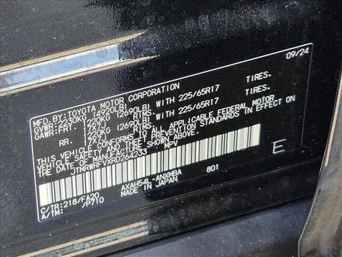 Used 2024 Toyota RAV4 XLE w/ Convenience Package AWD/4WD image 17