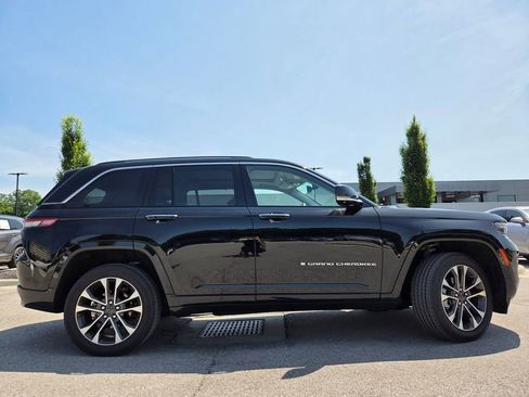 Used 2023 Jeep Grand Cherokee Overland w/ Adv Protech Group III AWD/4WD image 32