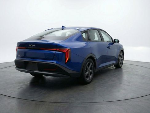 Used 2025 Kia K4 LXS image 9