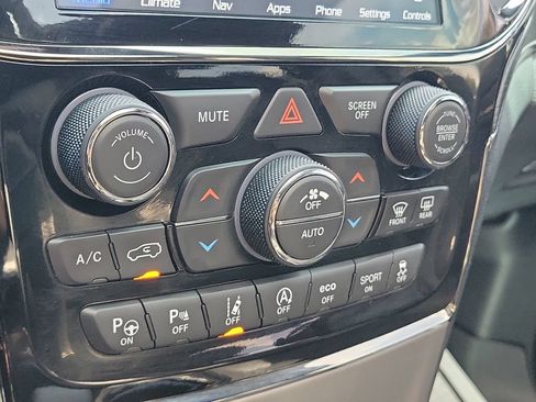 Used 2020 Jeep Grand Cherokee High Altitude AWD/4WD image 33