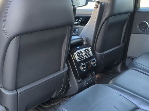 Used 2020 Land Rover Range Rover image 17